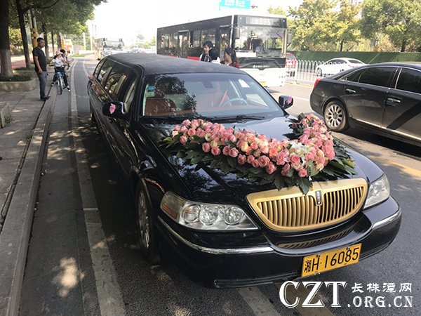 交警查获的报废婚车 受访交警供图